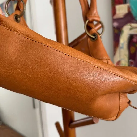 Wanderers Travel Co - Petite Toulouse in Tan Leather - Picture 15 of 15